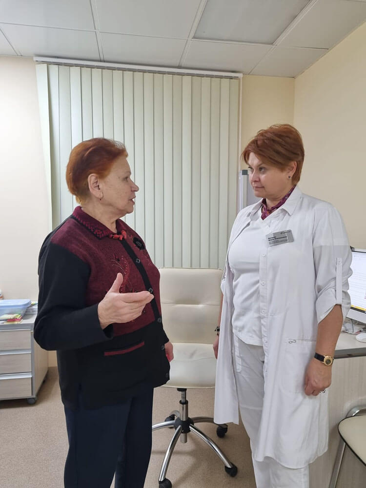 Людмила Михайловна на встрече с эндокринологом Нечавой О. А.